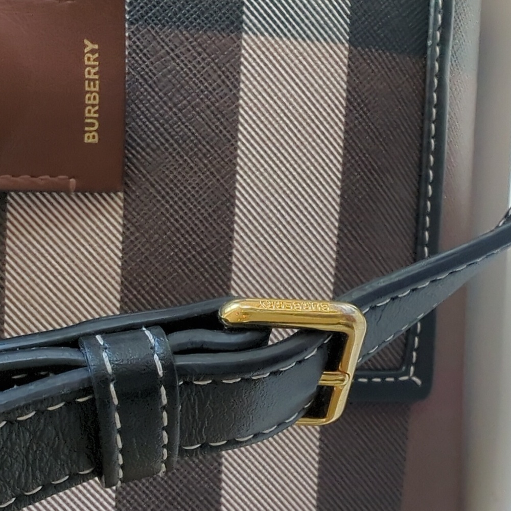 ✨ Burberry Bag MD Freya Tote Bag CL5 ✨** - Picture 10 of 17
